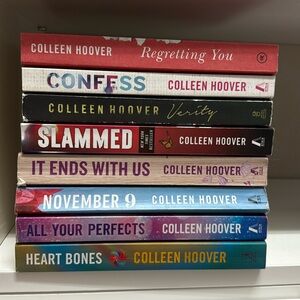Colleen Hoover 8 book lot 📖📚
Excellent condition